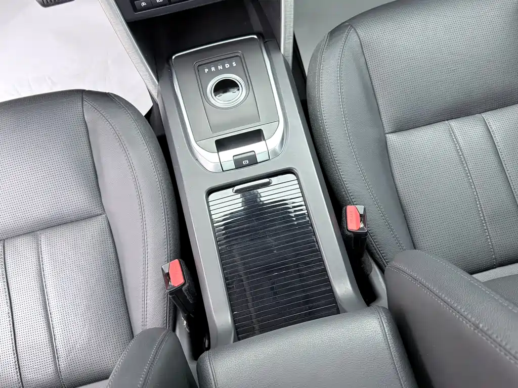 Land Rover Discovery Sport 2016 — фото 18