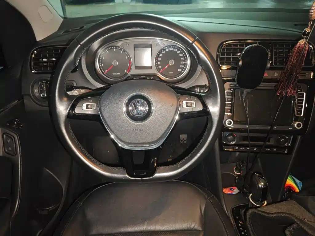 Volkswagen Polo 2016