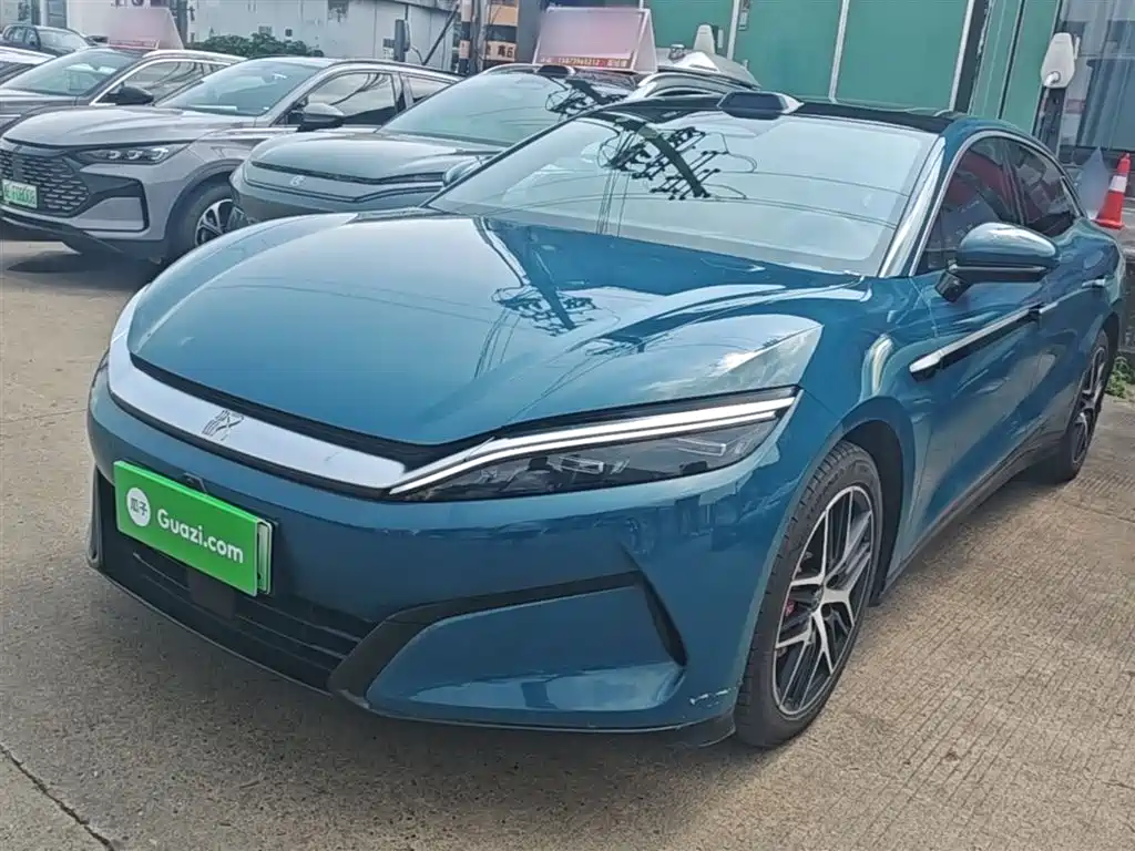 BYD Han L 2025