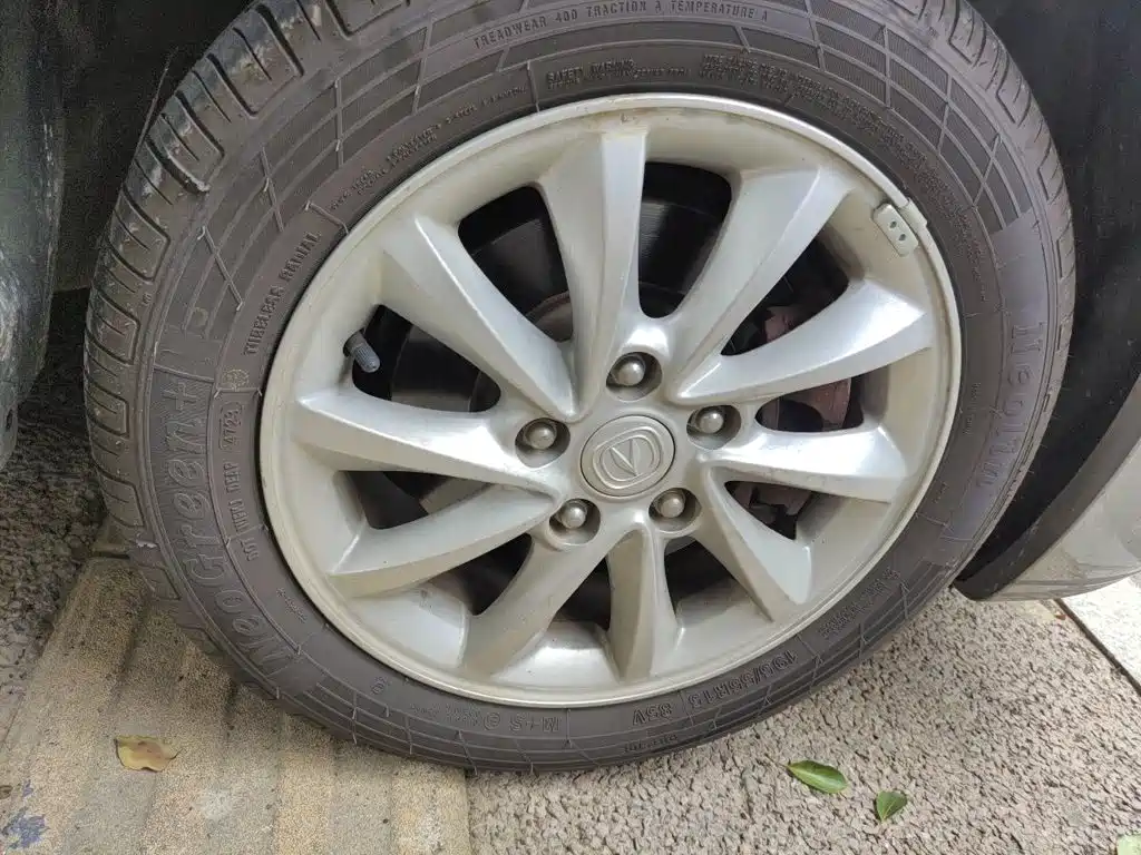 Changan Yuexiang V7 2017 — фото 26