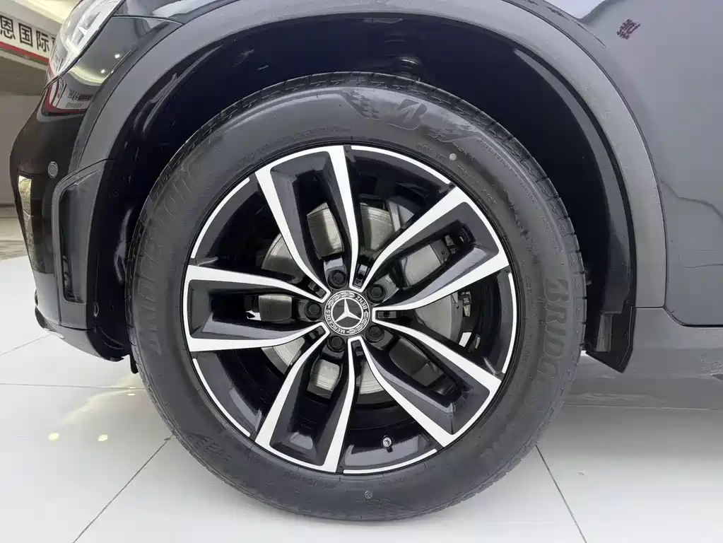Mercedes-Benz GLC 2022 — фото 12