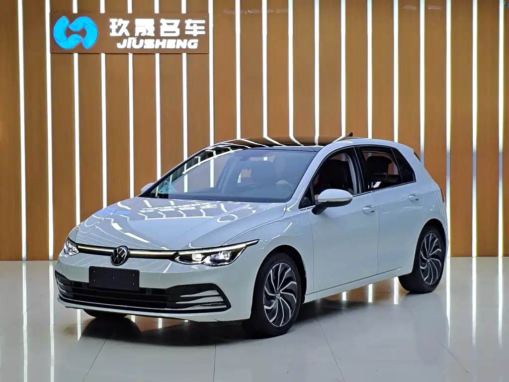 Volkswagen Golf 2021