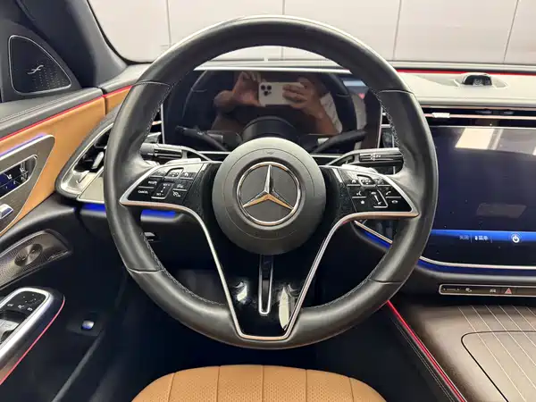 Mercedes-Benz E-Class 2023