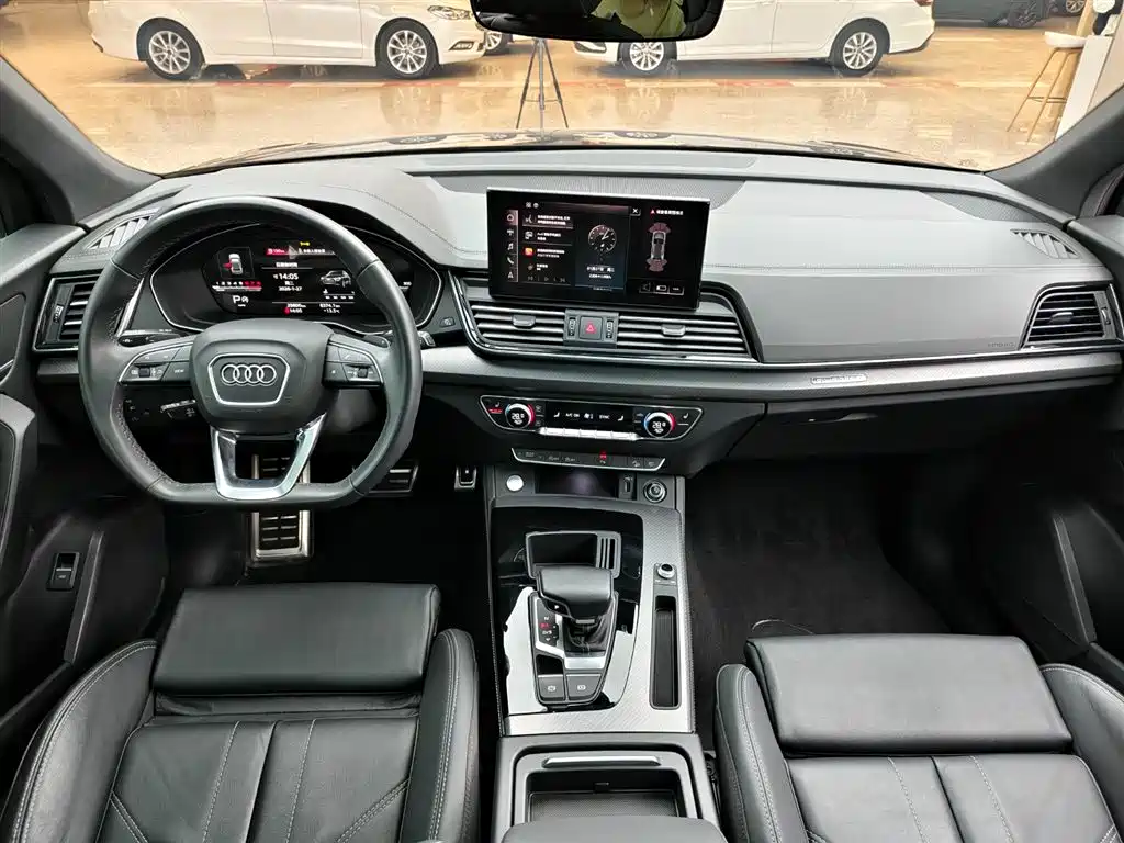 Audi Q5L 2024 — фото 13