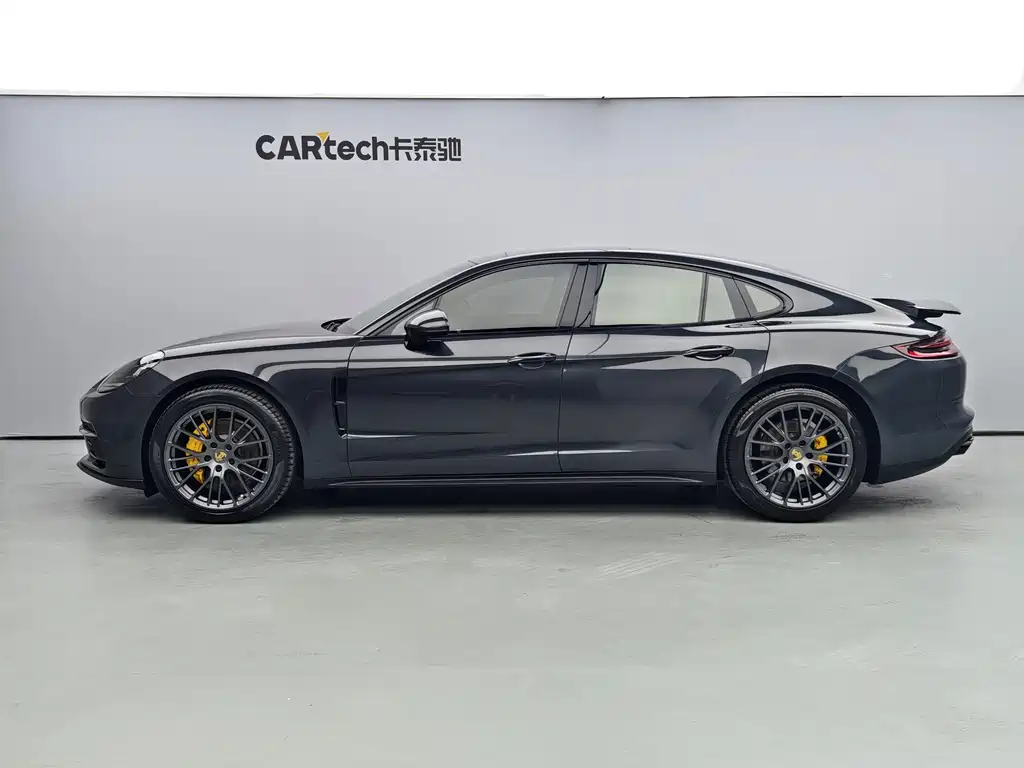 Porsche Panamera 2017 — фото 2