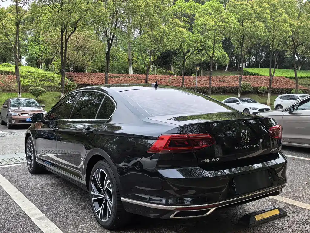 Volkswagen Magotan 2023