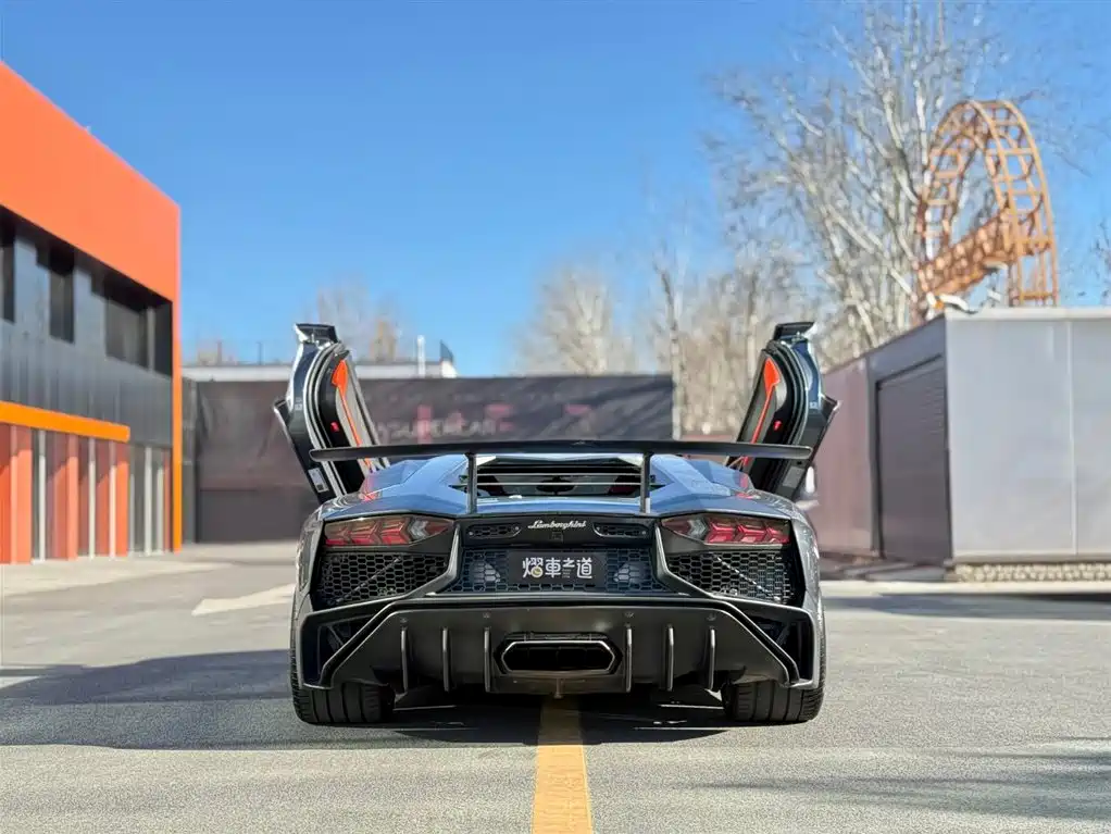 Lamborghini Aventador 2016 — фото 4