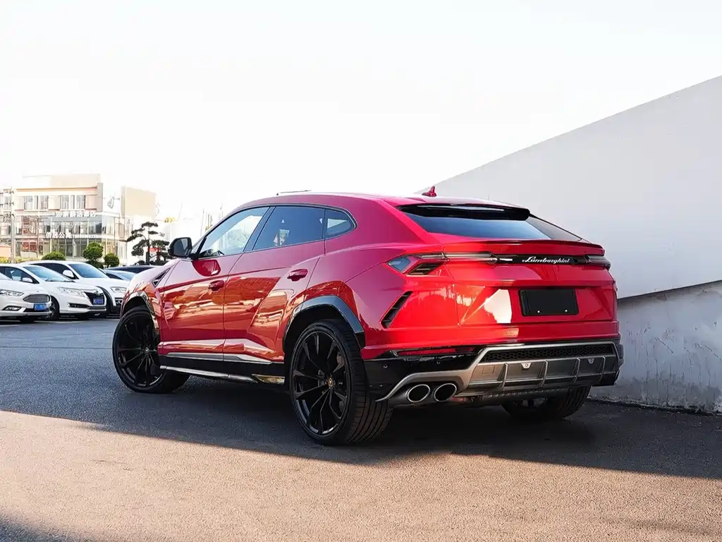 Lamborghini Urus 2020 — фото 4
