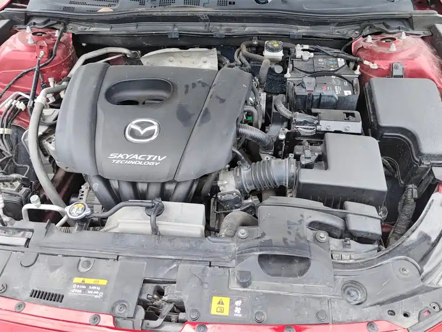 Mazda 3 Axela 2019 — фото 10