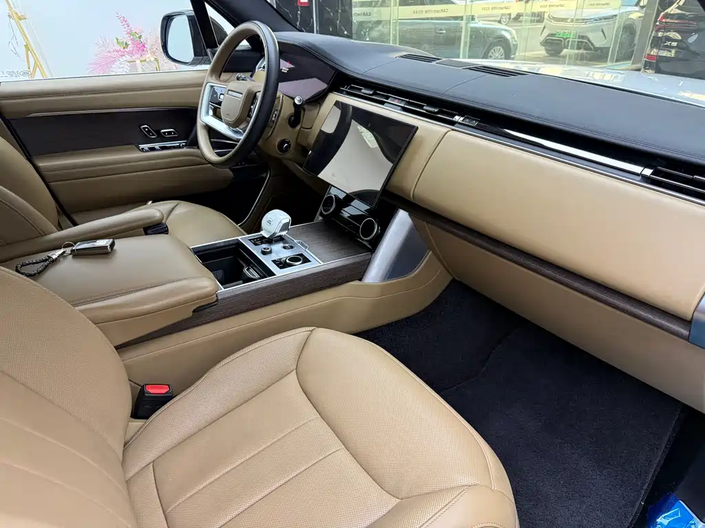 Land Rover Range Rover 2023 — фото 15