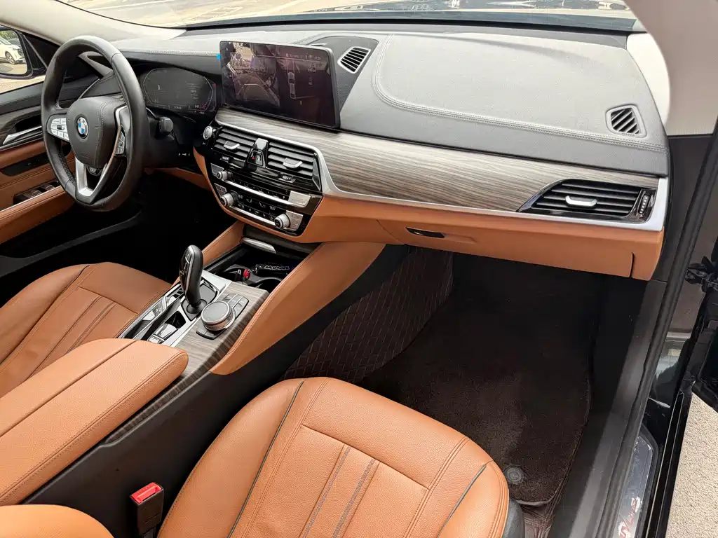 BMW 6 Series GT 2021 — фото 22