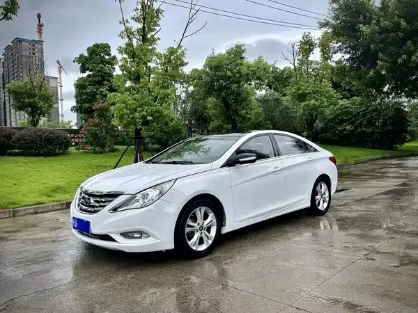 Hyundai Sonata 2013