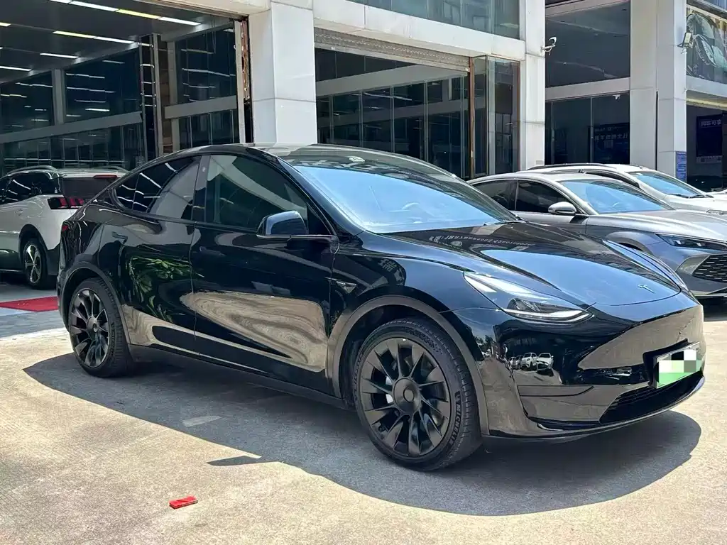 Tesla Model Y 2022 — фото 3