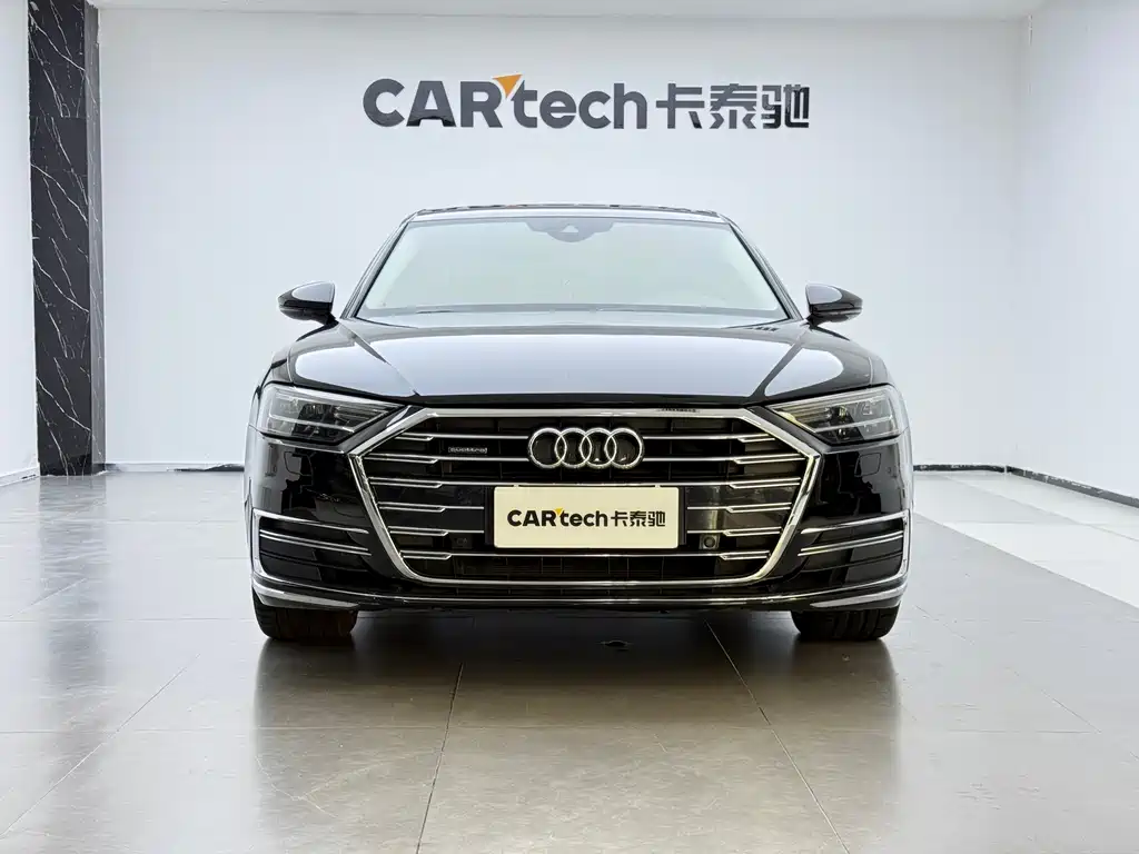 Audi A8 2021 — фото 2
