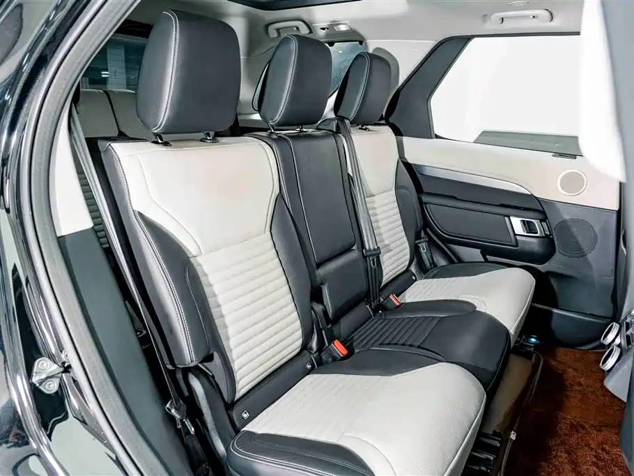 Land Rover Discovery 2021 — фото 24