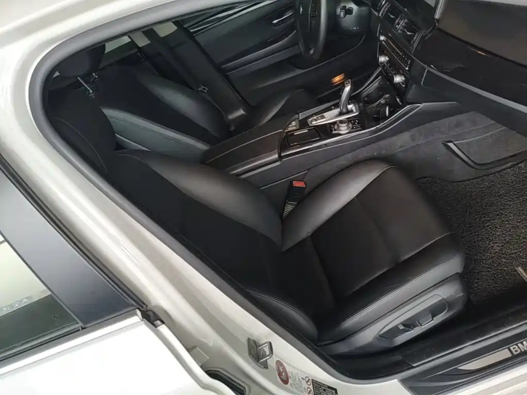 BMW 5 Series 2014 — фото 20