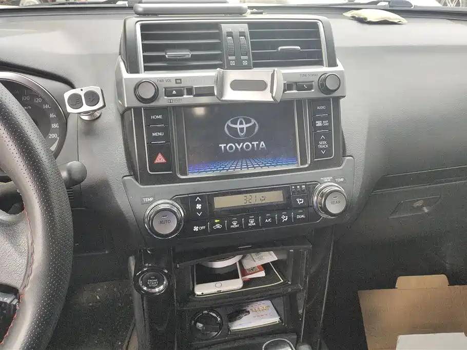 Toyota Prado 2017 — фото 13