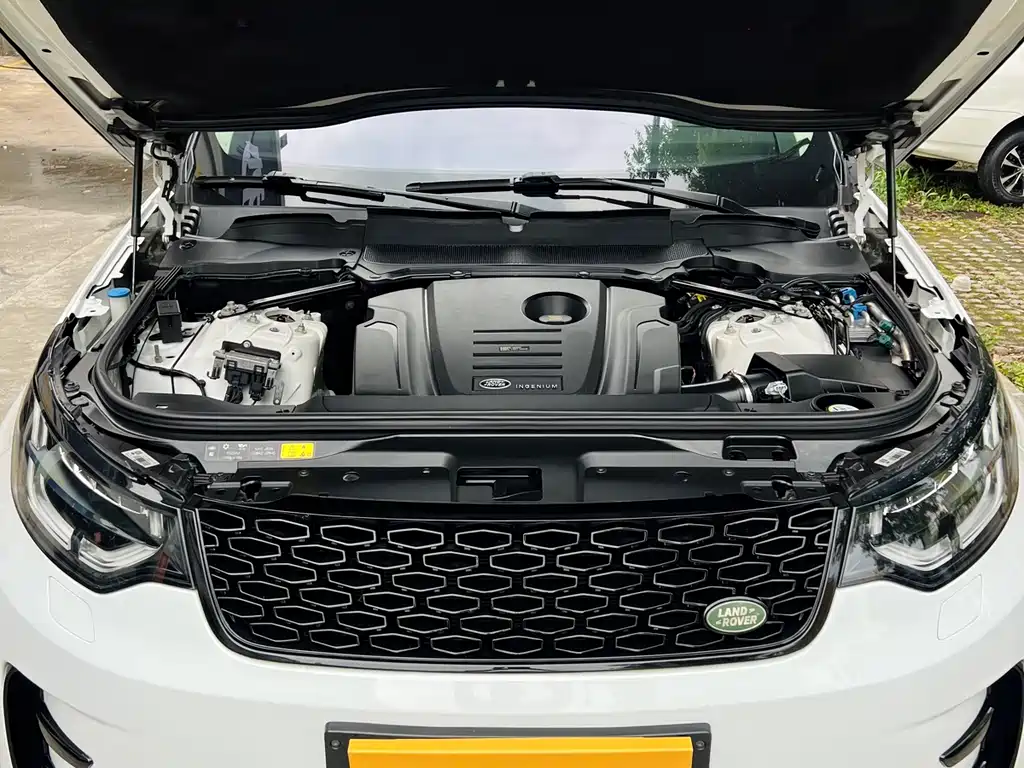 Land Rover Discovery 2018 — фото 10
