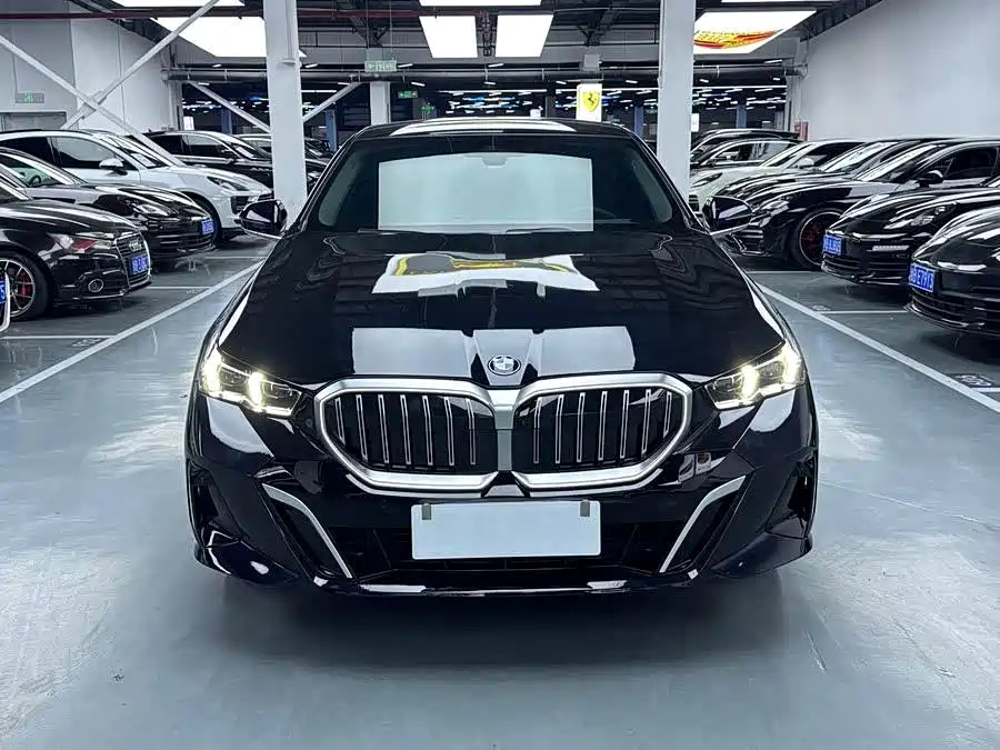BMW 5 Series 2024