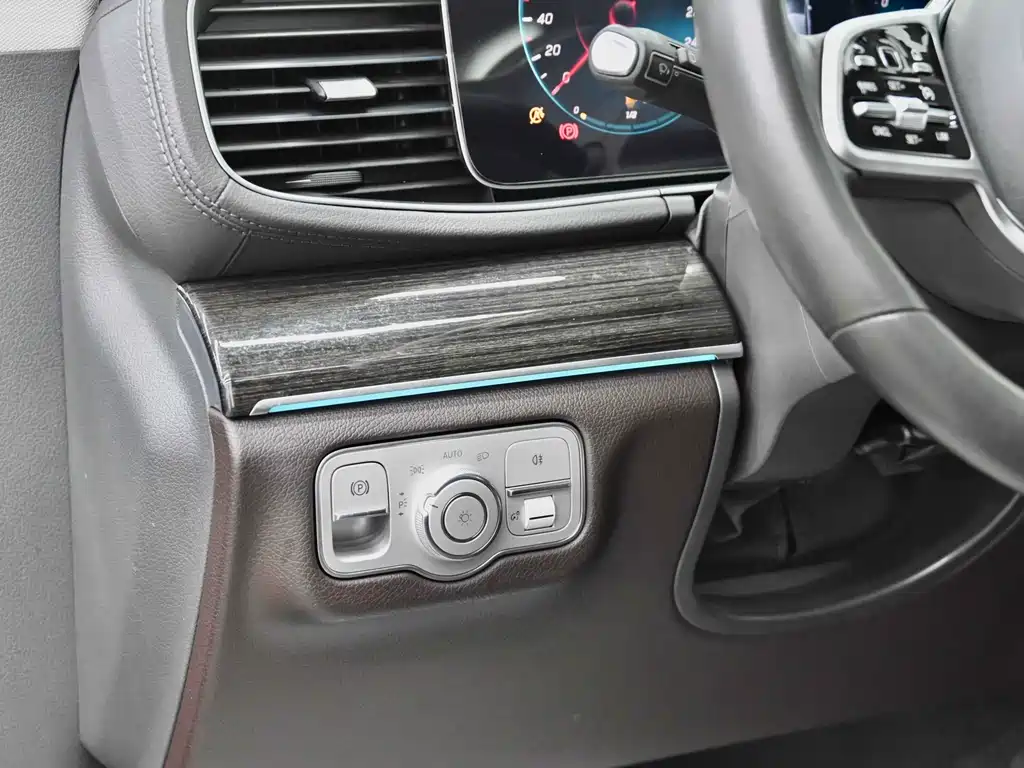 Mercedes-Benz GLE 2020 — фото 23