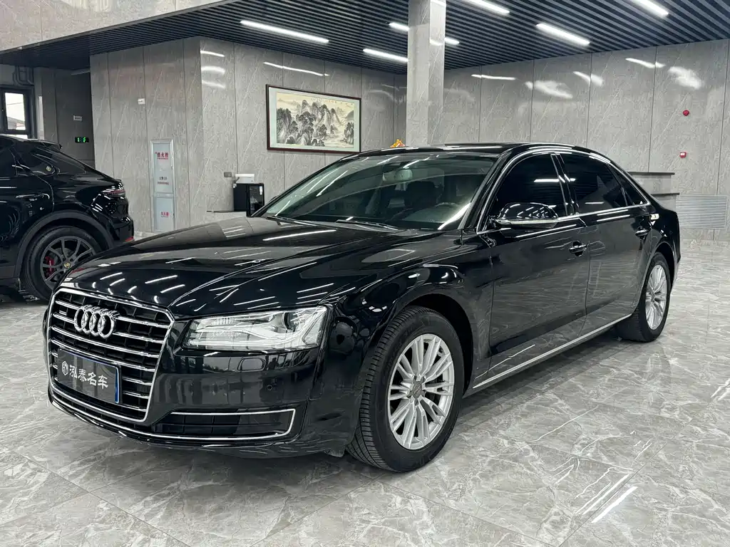 Audi A8 2015 — фото 1