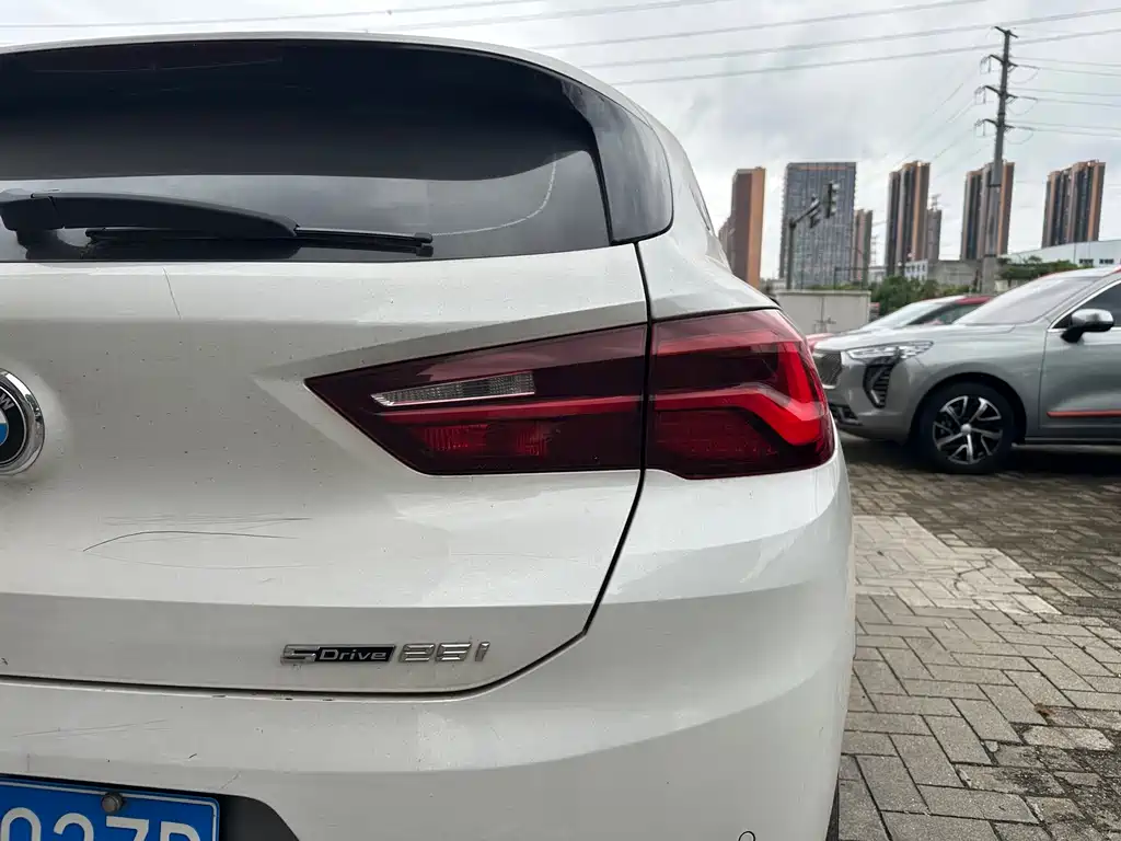 BMW X2 2023 — фото 8