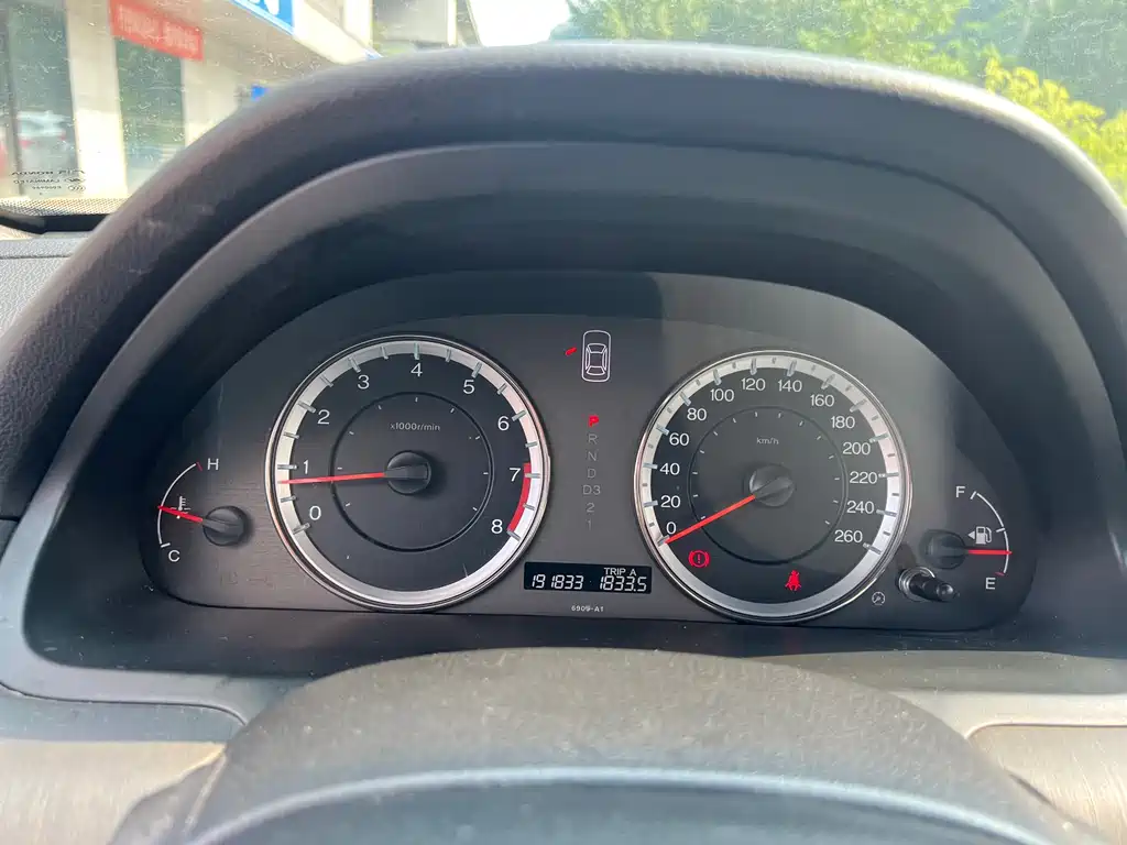 Honda Accord 2013 — фото 17