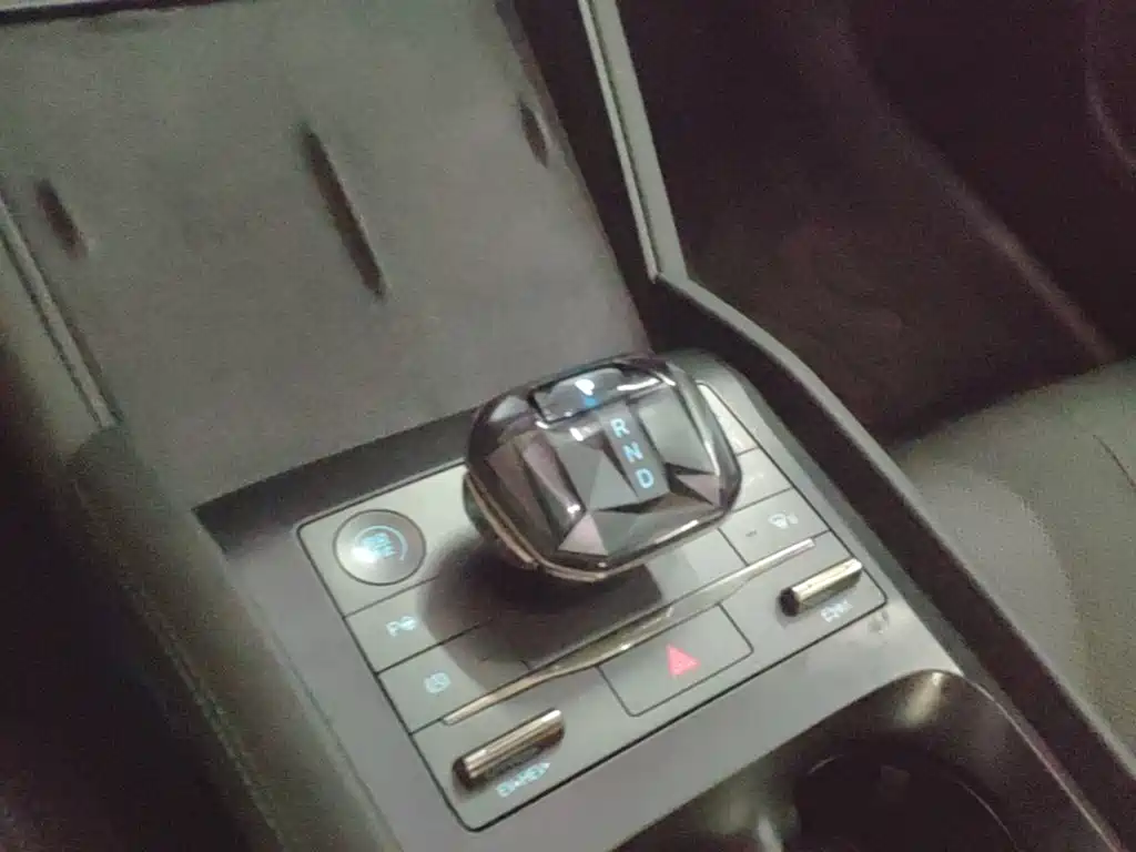 BYD Qin L 2025 — фото 14