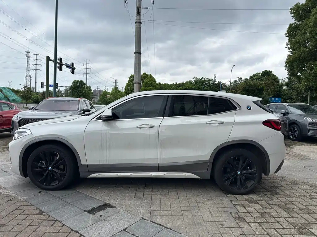 BMW X2 2023 — фото 4