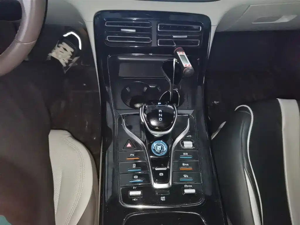 BYD Qin PLUS 2023 — фото 10