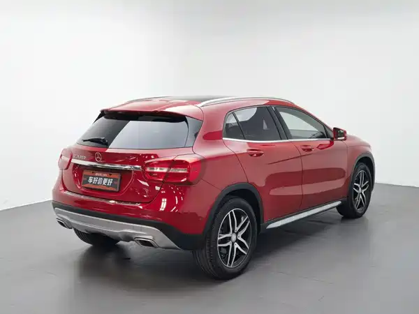 Mercedes-Benz GLA 2015