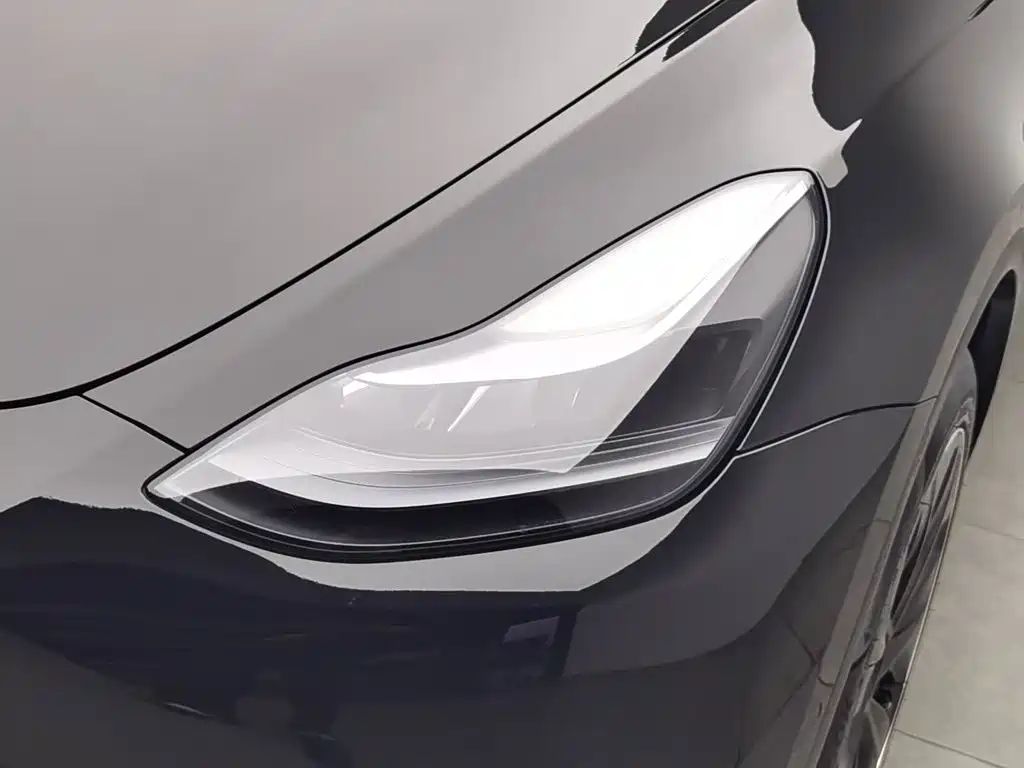 Tesla Model Y 2022 — фото 7