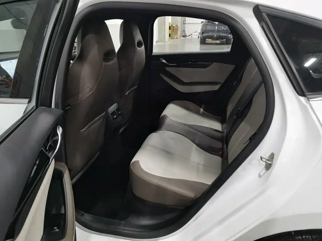 BYD Qin PLUS 2023 — фото 15