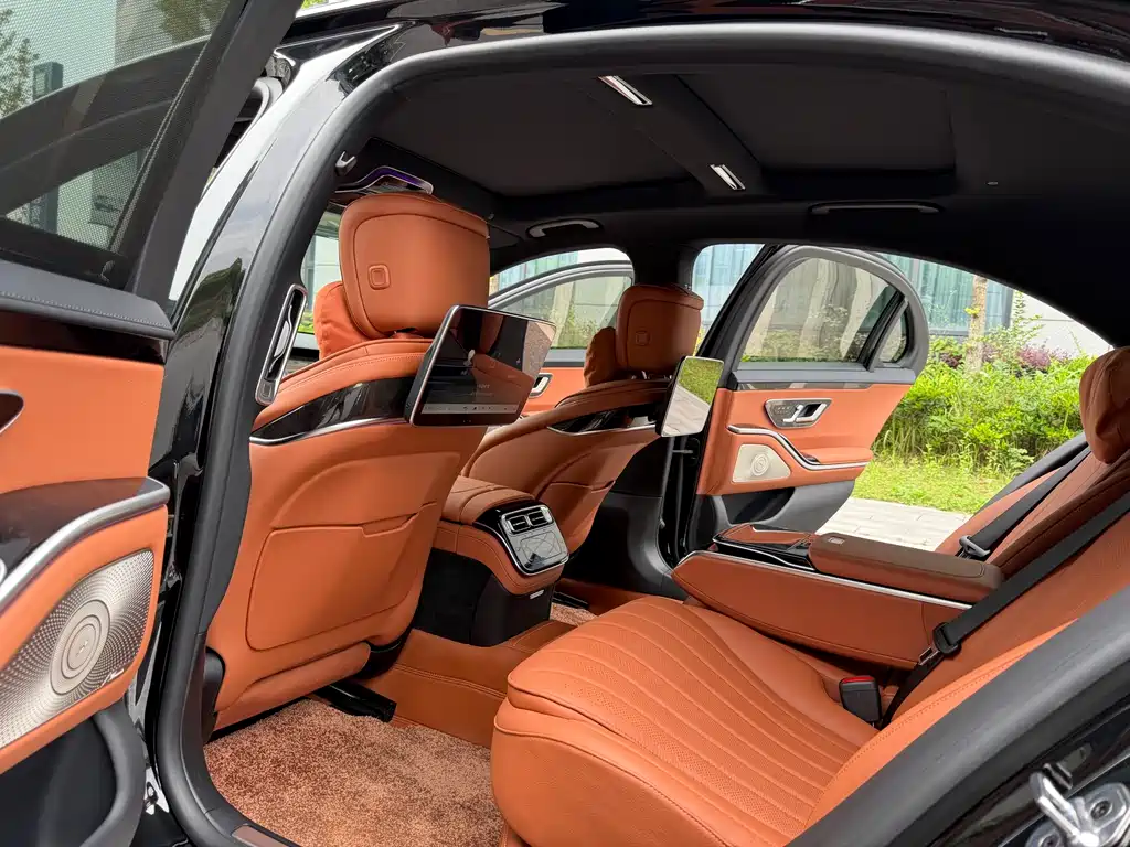 Mercedes-Benz S-Class 2025 — фото 12