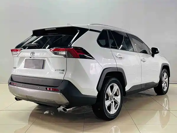Toyota RAV4 2021