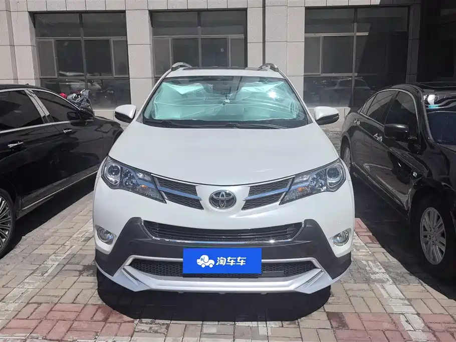 Toyota RAV4 2016 — фото 2
