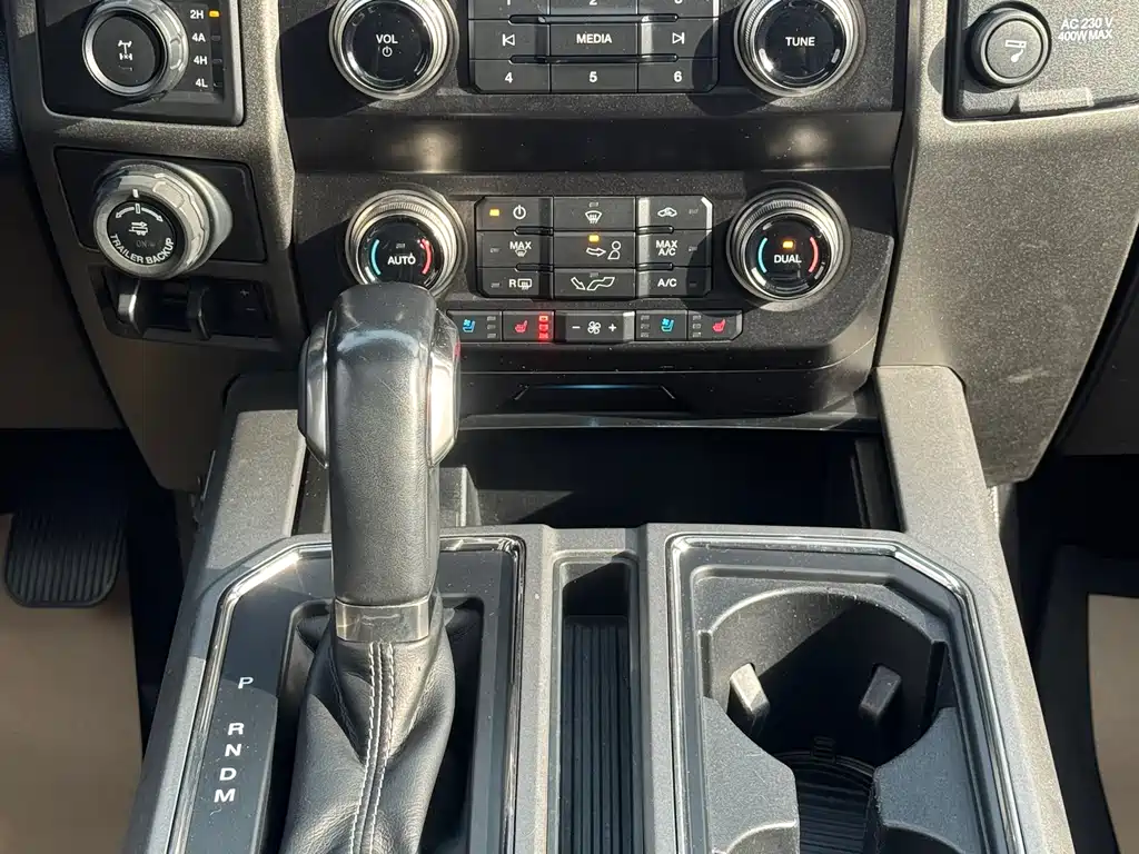 Ford F-150 Raptor 2021 — фото 16