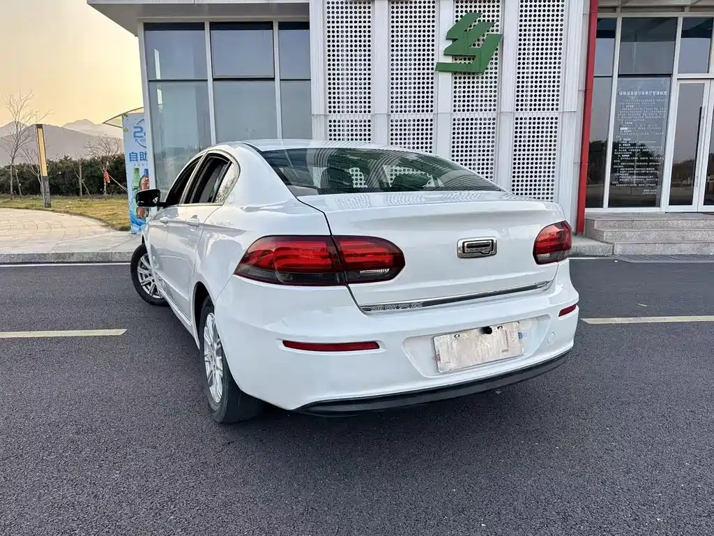 Qoros 3 2018