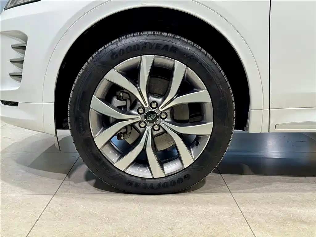 Land Rover Discovery Sport 2025 — фото 10