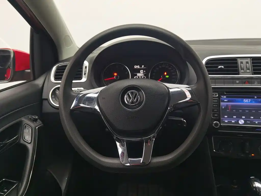 Volkswagen Polo 2015 — фото 11