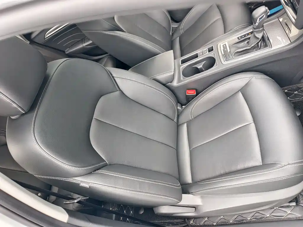 Roewe i6 Classic 2018 — фото 23
