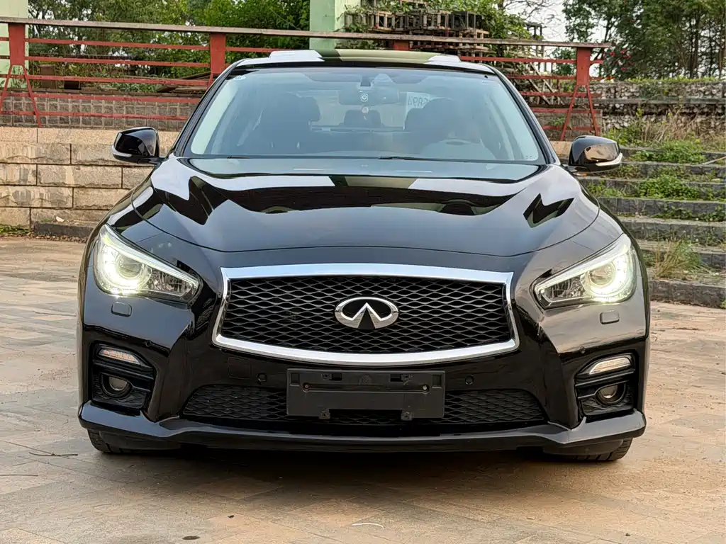 Infiniti Q50L 2015 — фото 2