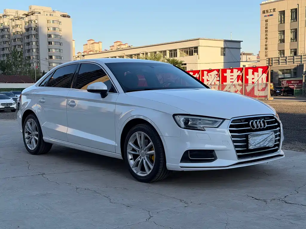 Audi A3 2018 — фото 6