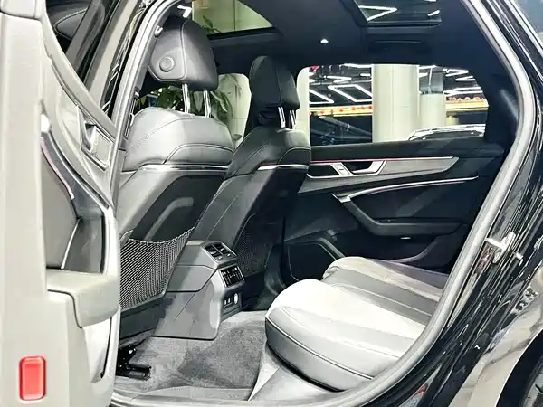 Audi A6L 2023