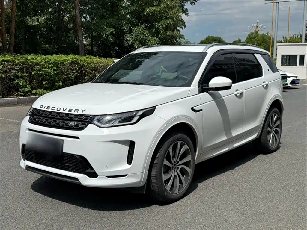 Land Rover Discovery Sport 2023 — фото 1