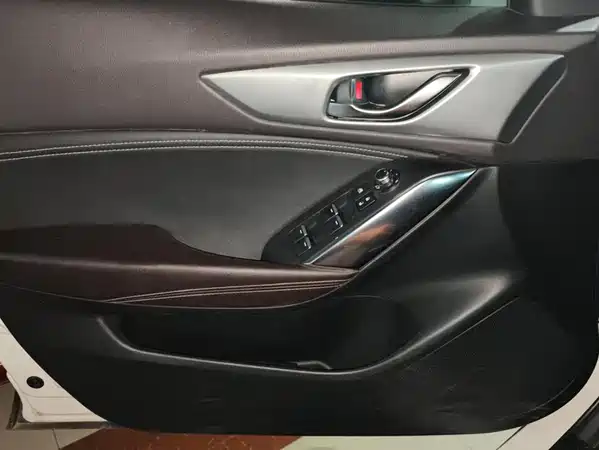 Mazda CX-4 2018