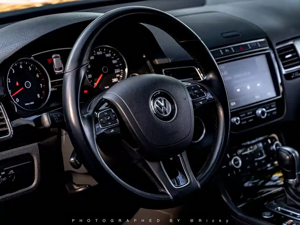 Volkswagen Touareg 2018 — фото 4