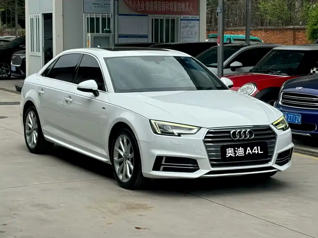 Audi A4L 2018 — фото 3