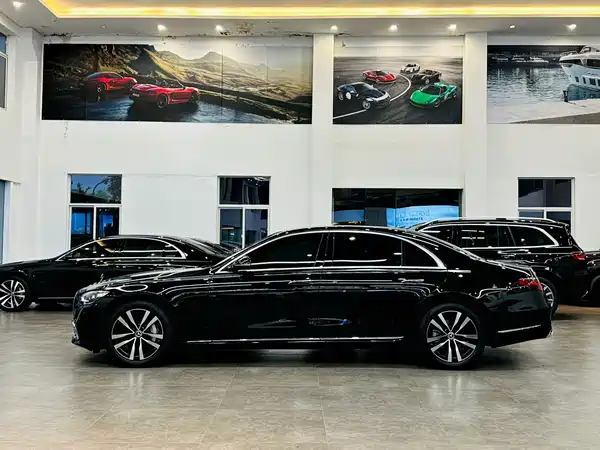 Mercedes-Benz S-Class 2024