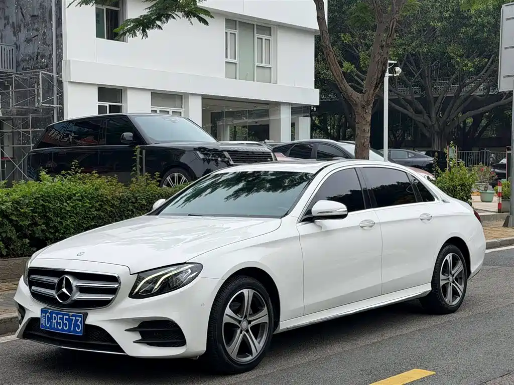 Mercedes-Benz E-Class 2016 — фото 1